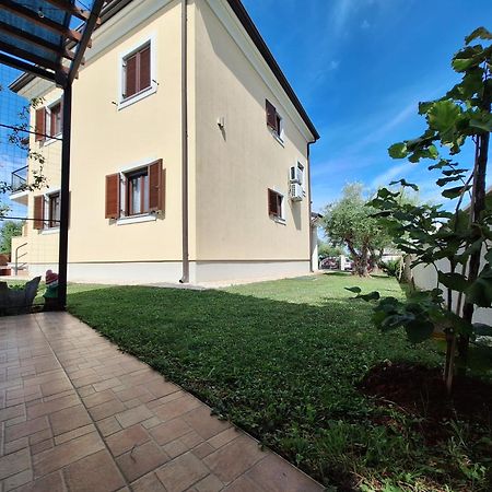 Apartmani Berber Babici Luaran gambar