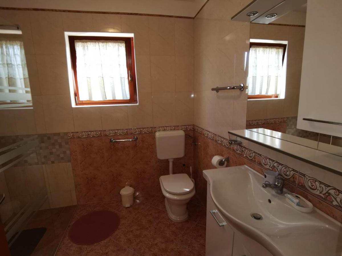 Apartmani Berber Babici Luaran gambar