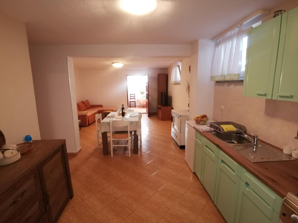 Apartmani Berber Babici Luaran gambar